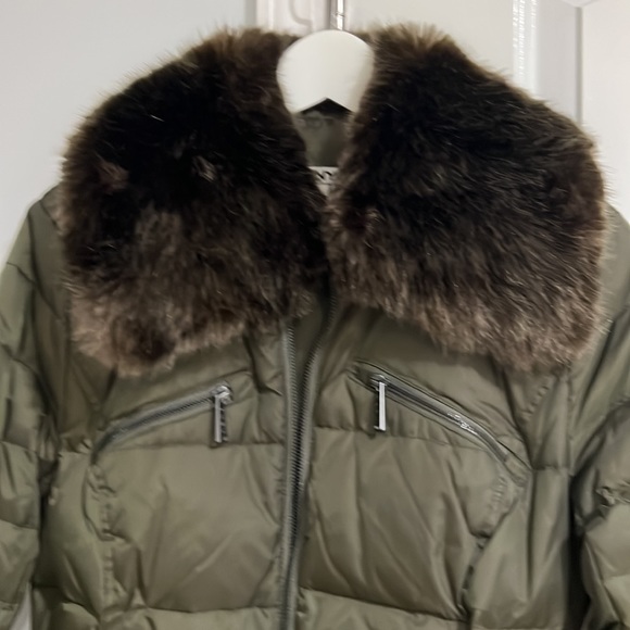 New puffer jacket - Picture 2 of 4